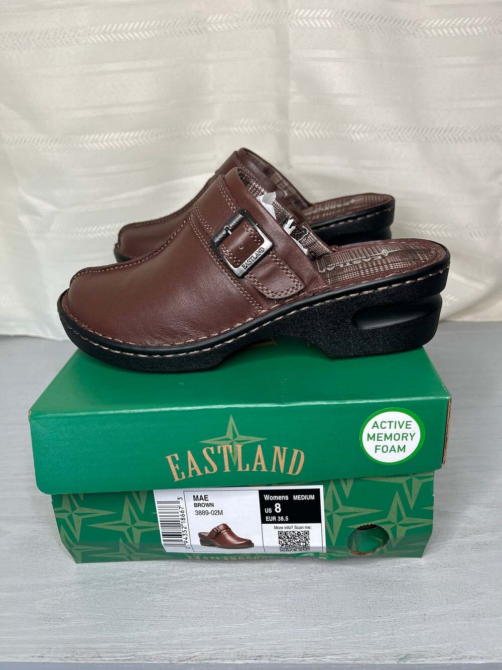 Eastland Mae Women's Brown Leather Buckle Strap Clog Memory Foam Size 8 M